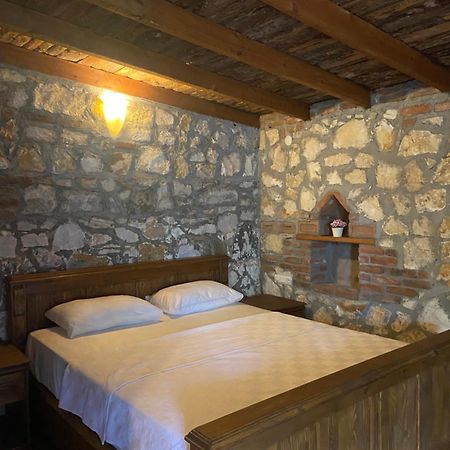 Pavelin Yeri Otel Edremit  Buitenkant foto