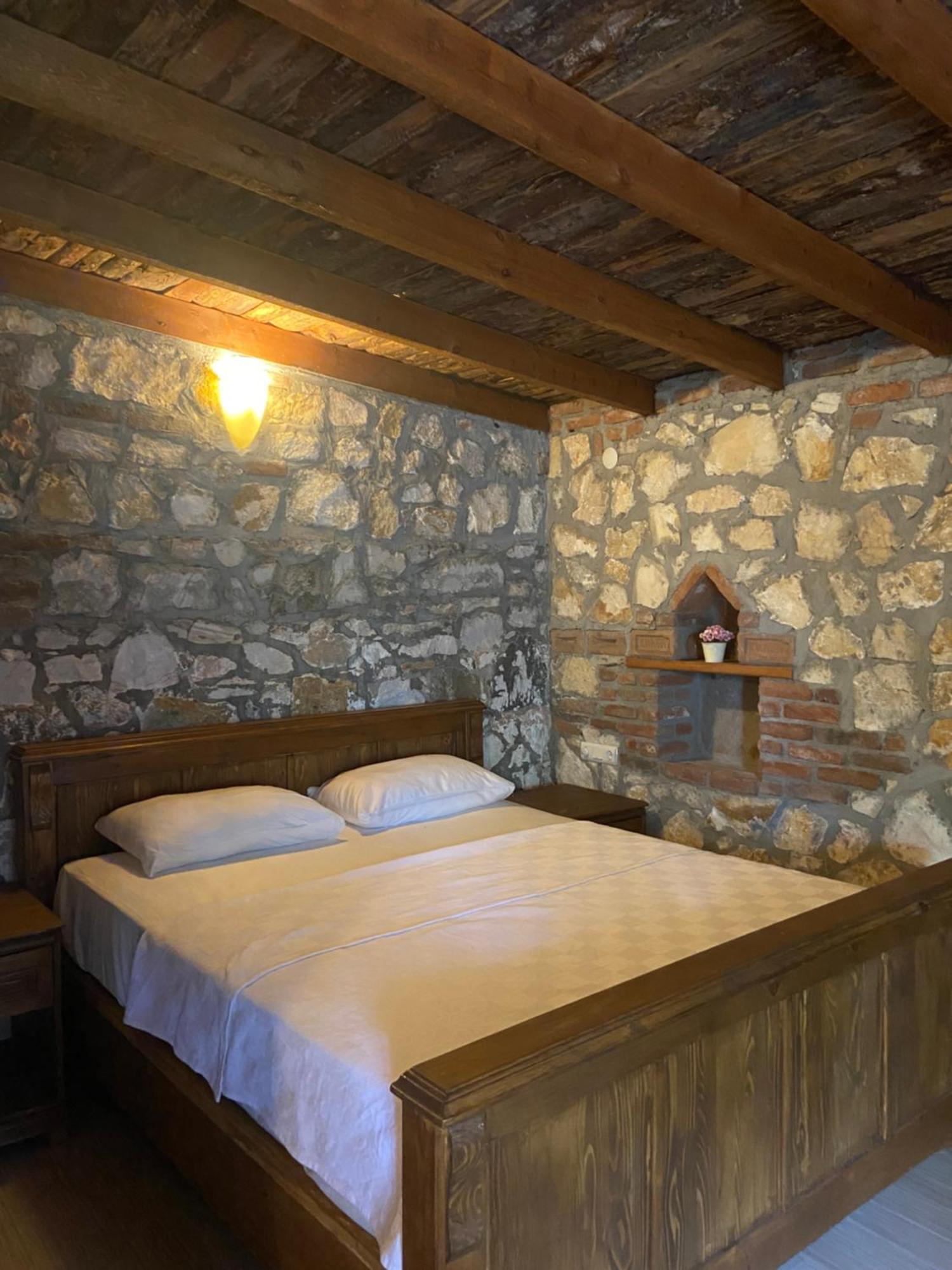 Pavelin Yeri Otel Edremit  Buitenkant foto