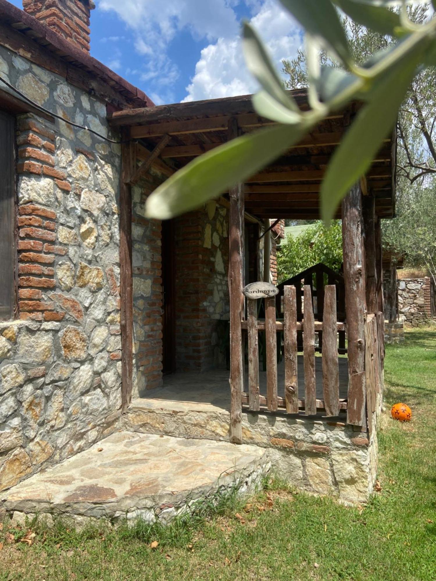Pavelin Yeri Otel Edremit  Buitenkant foto